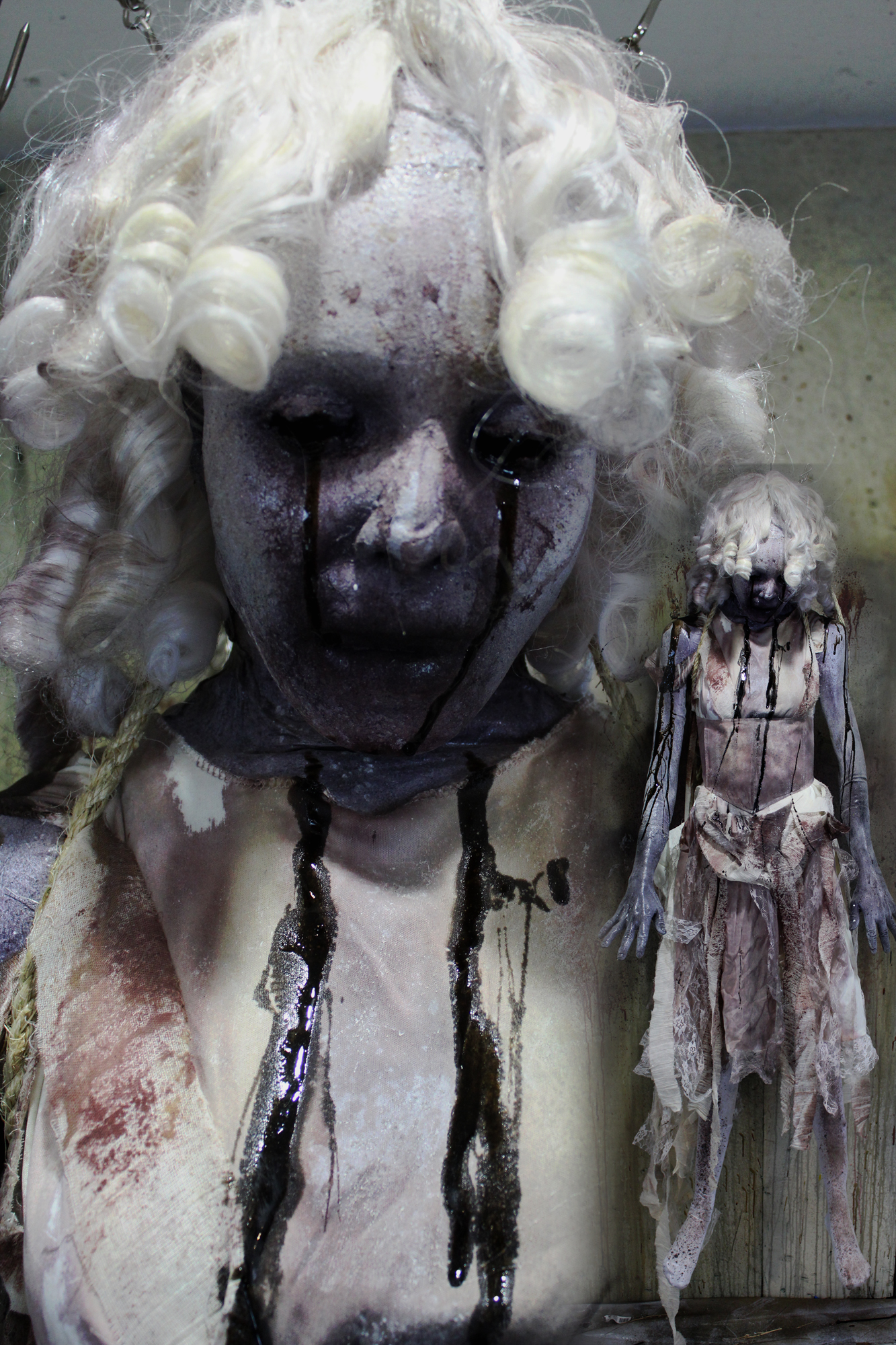 New 2017 Dead Body Doll Victim Halloween prop Porcoleina